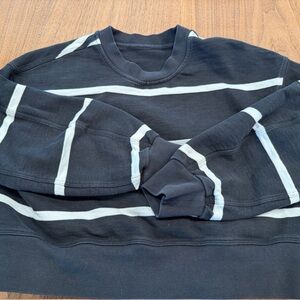 Lululemon Athletica Black and White Sweatshirt